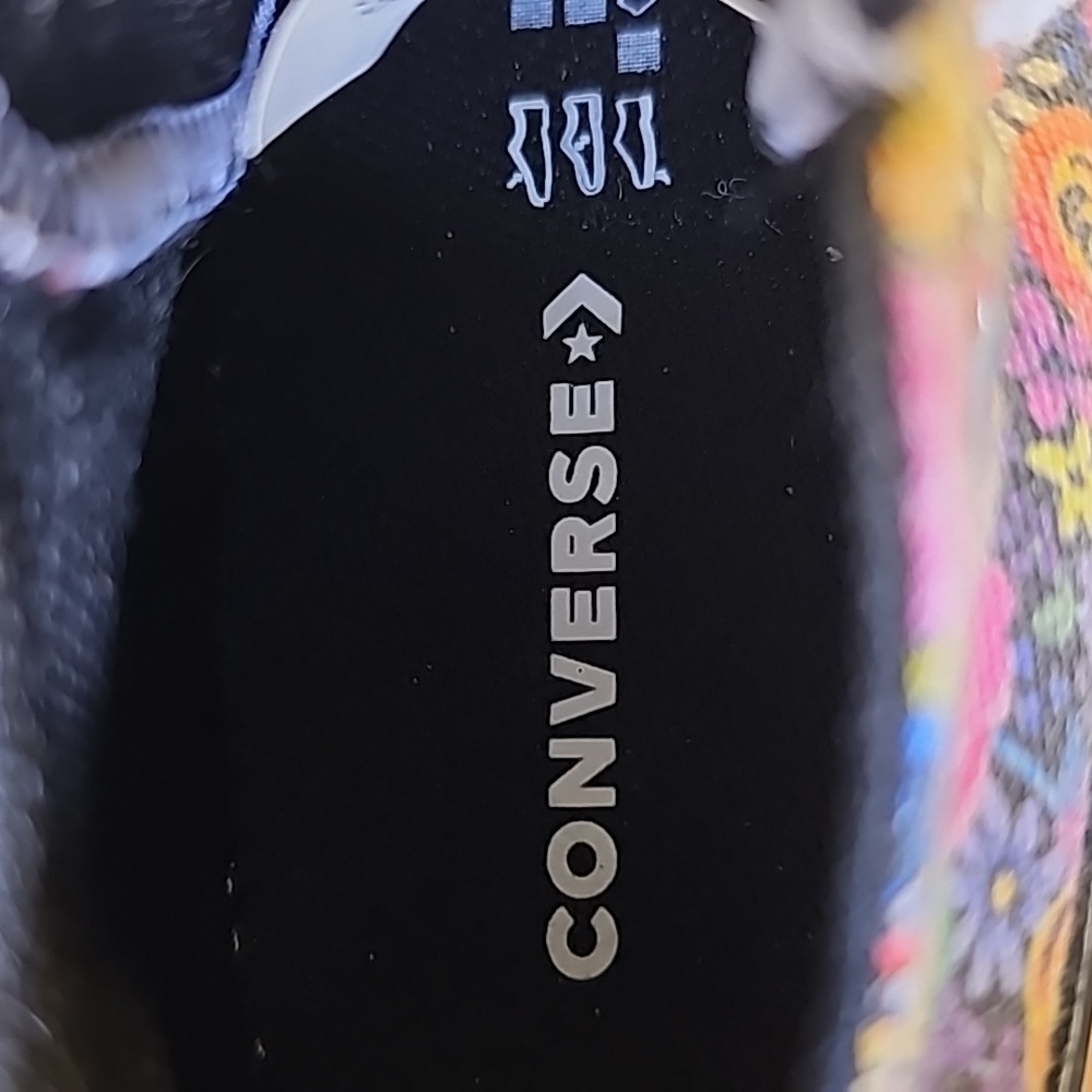 Converse all star baby sneekers, floral print. Size 4. Very good used condition. - Picture 3 of 8